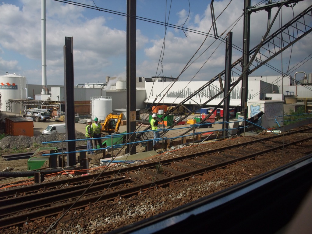 A61BE17F-DBDE-4811-9EDD-C574518A4AE7_1_105_c