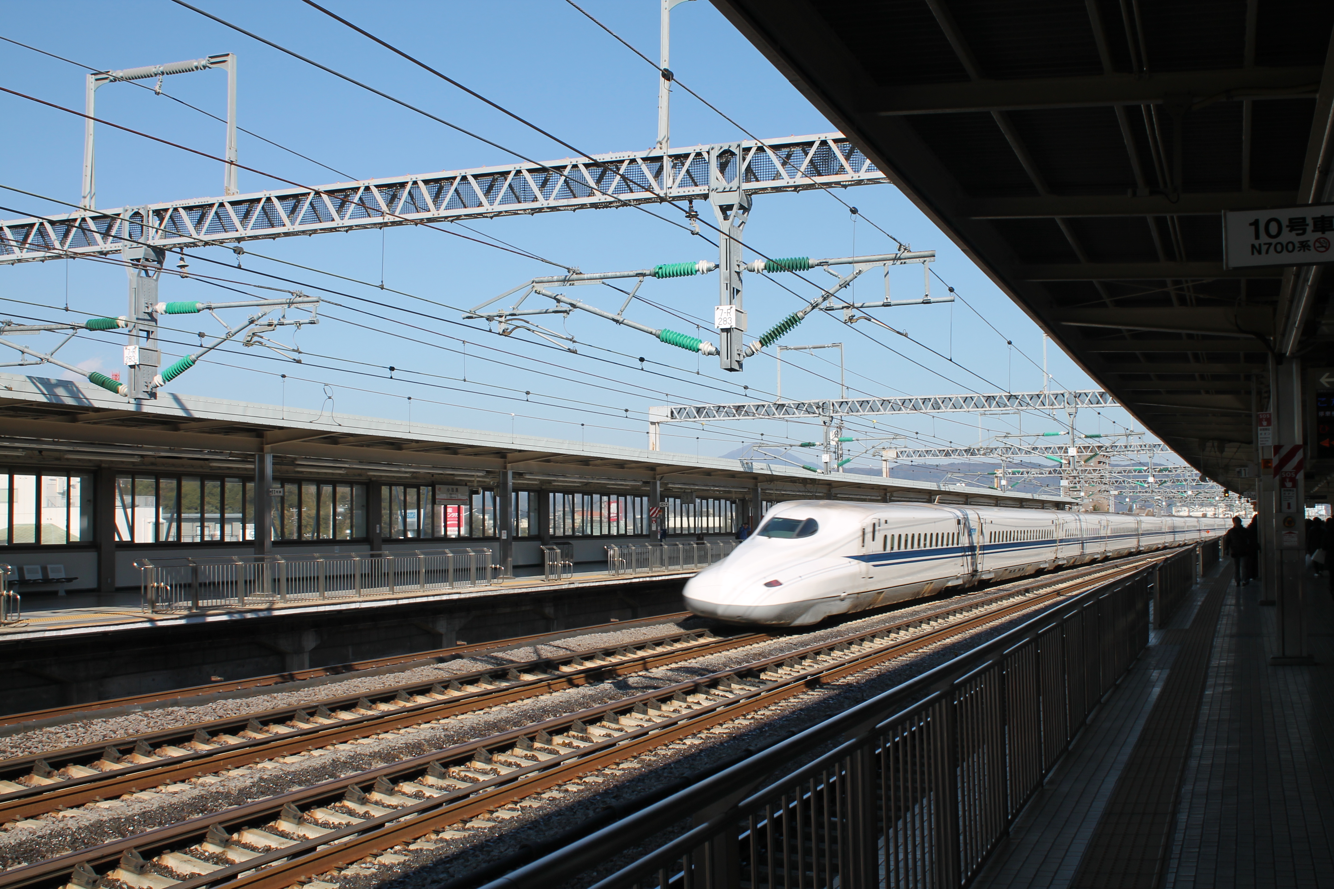 D942F7B7-A050-4855-A2F9-8FCAABAF4168