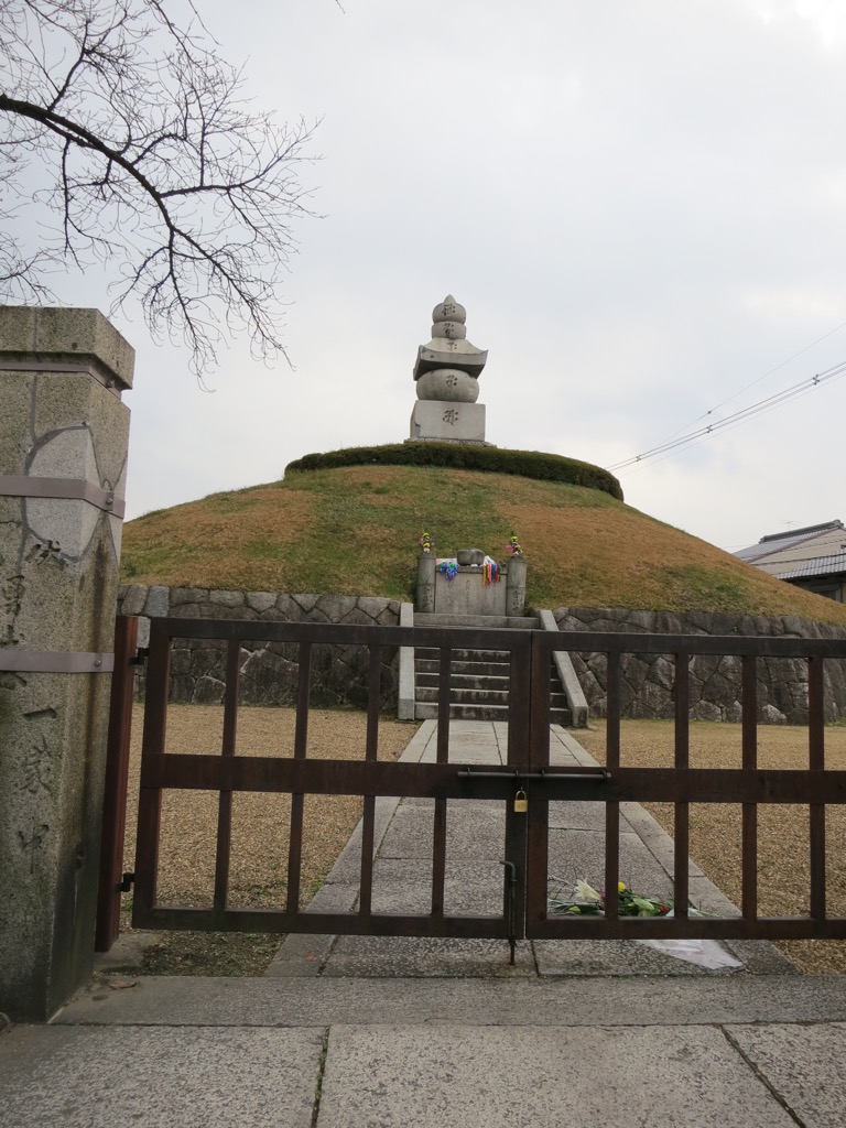 51F443B3-223D-42FE-8B5A-1670C3F031DA_1_105_c