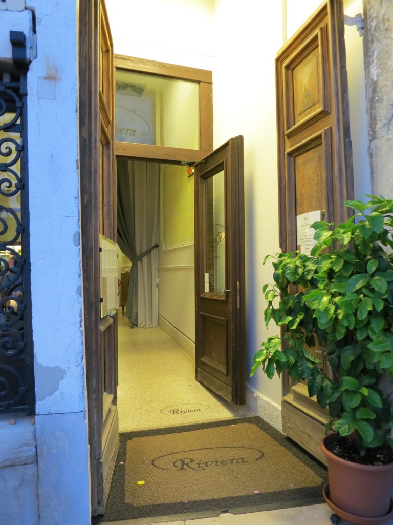 39D1BA19-EA60-4757-9B61-DE544A1820D8_1_105_c