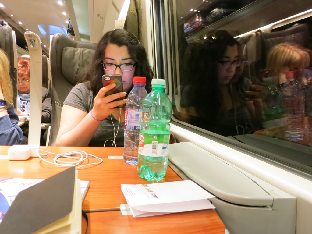 3DDED46F-33ED-4B59-AD3D-034577DA524E_1_105_c