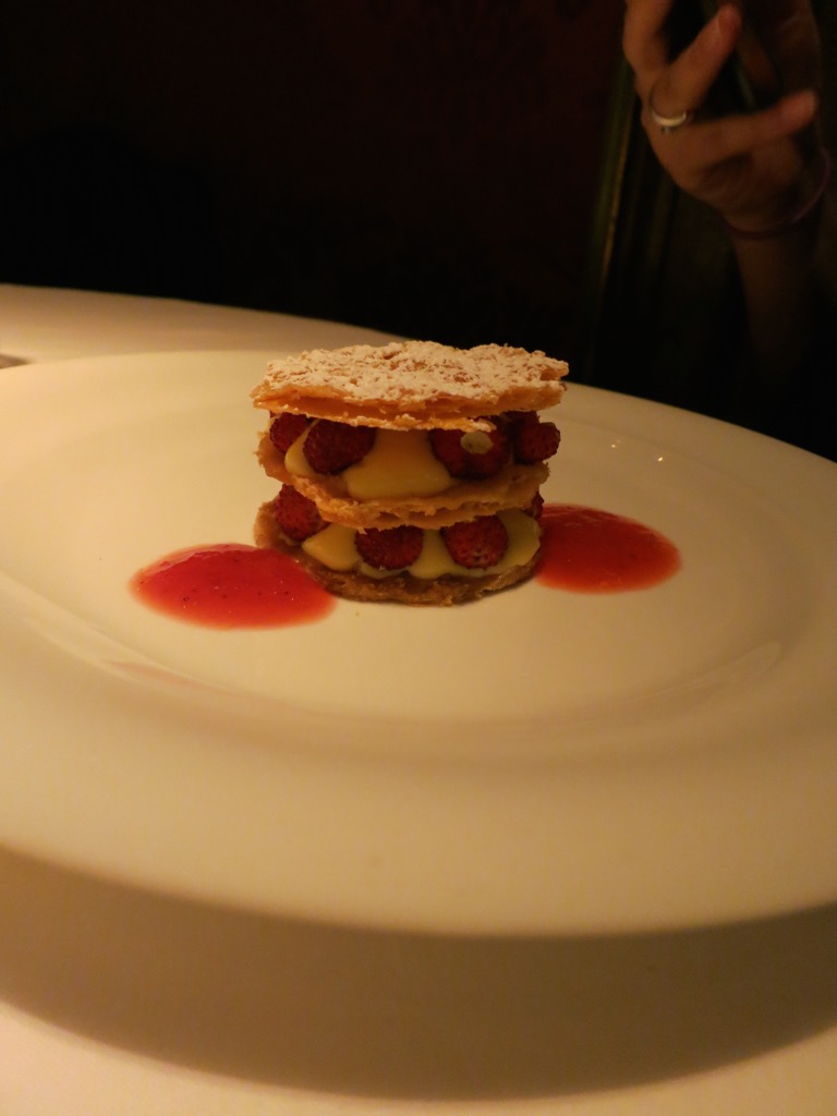 C46B939A-DFF1-4201-A2AB-4A35C0A3BBCB_1_105_c