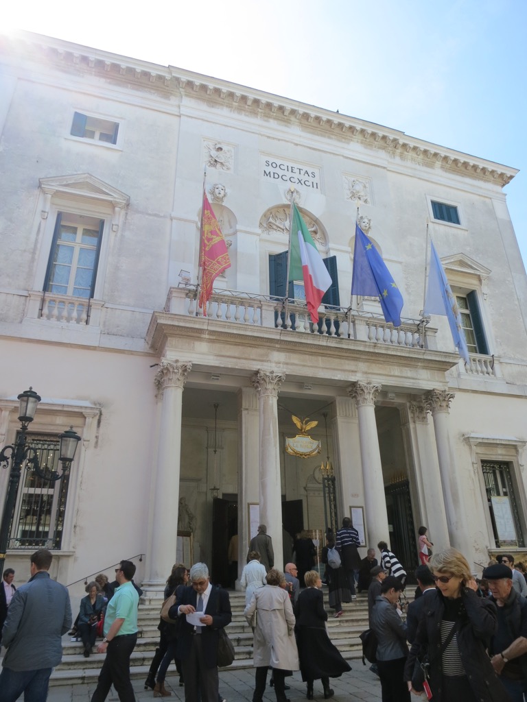 F364C28F-E9A7-419B-9461-1ED8D57C28A0_1_105_c