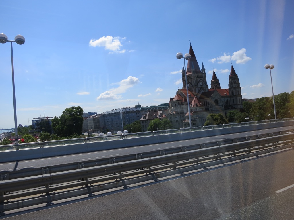 0F8F5B31-4AFD-4A68-83A5-7AA24C4091C4_1_105_c