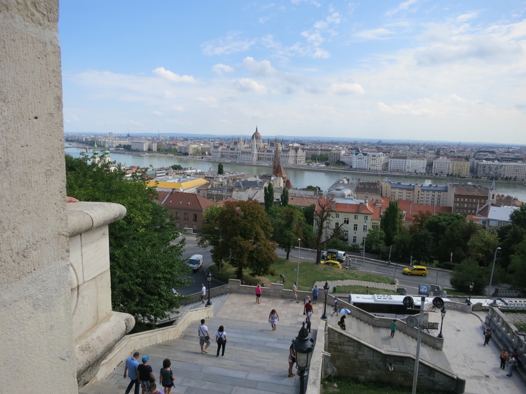 168AEF5A-3ADF-4799-BDE2-81B52D2E76A7_1_105_c