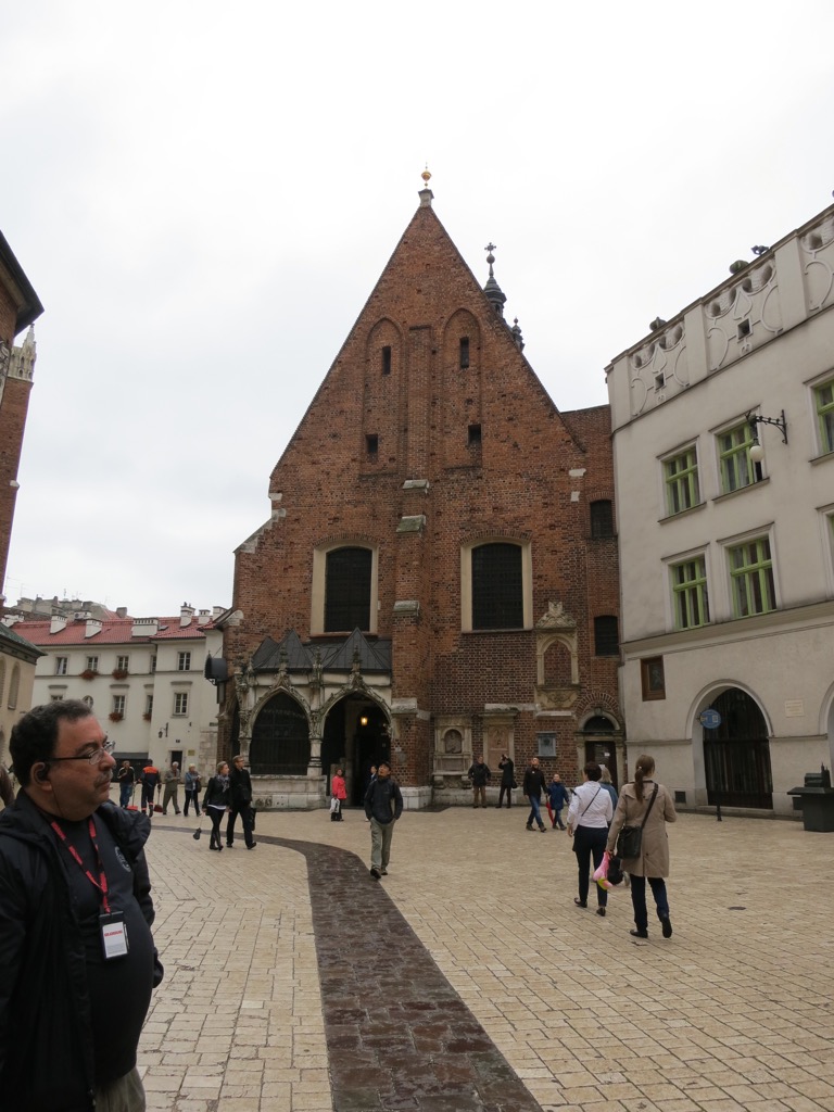 E2E85532-AF55-4CD4-A6CA-54973F00C895_1_105_c