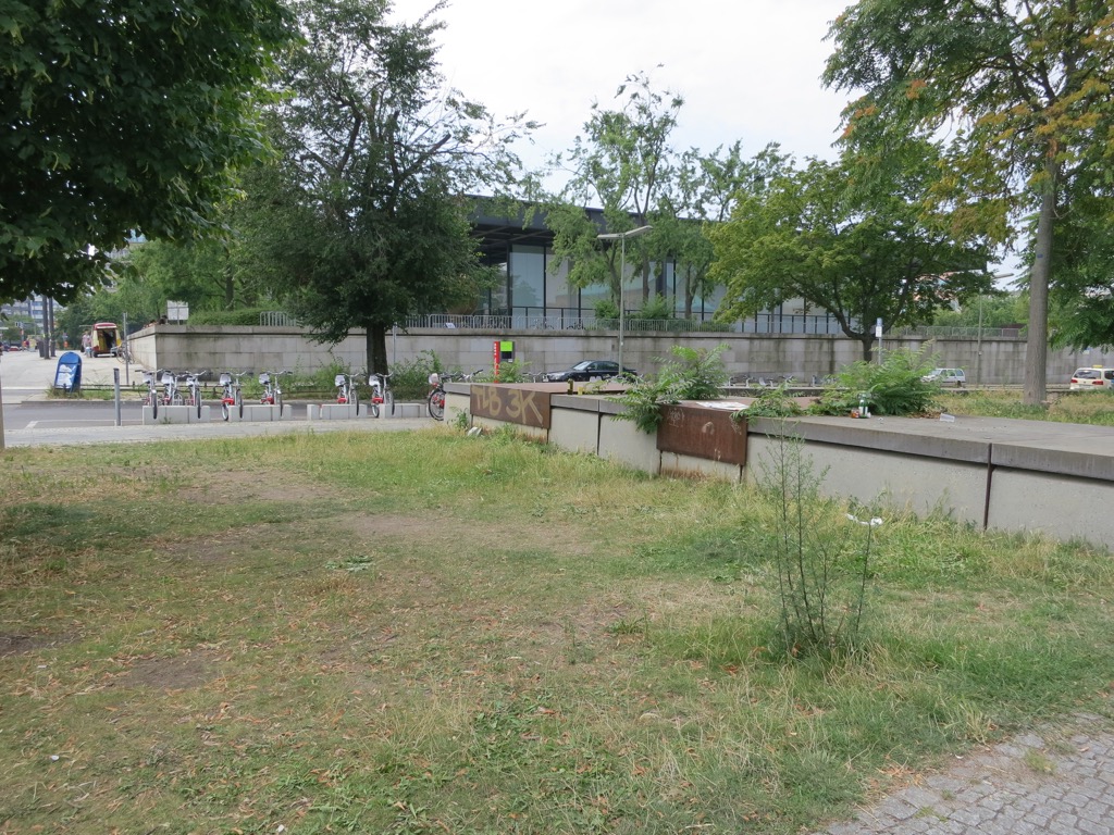 EDC4FAF1-634B-4C99-992C-3E1CB274B2CC_1_105_c