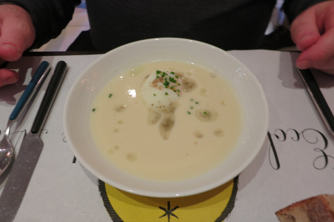 015B5BB1-52DA-4003-9D2F-68C699F9143F_1_105_c