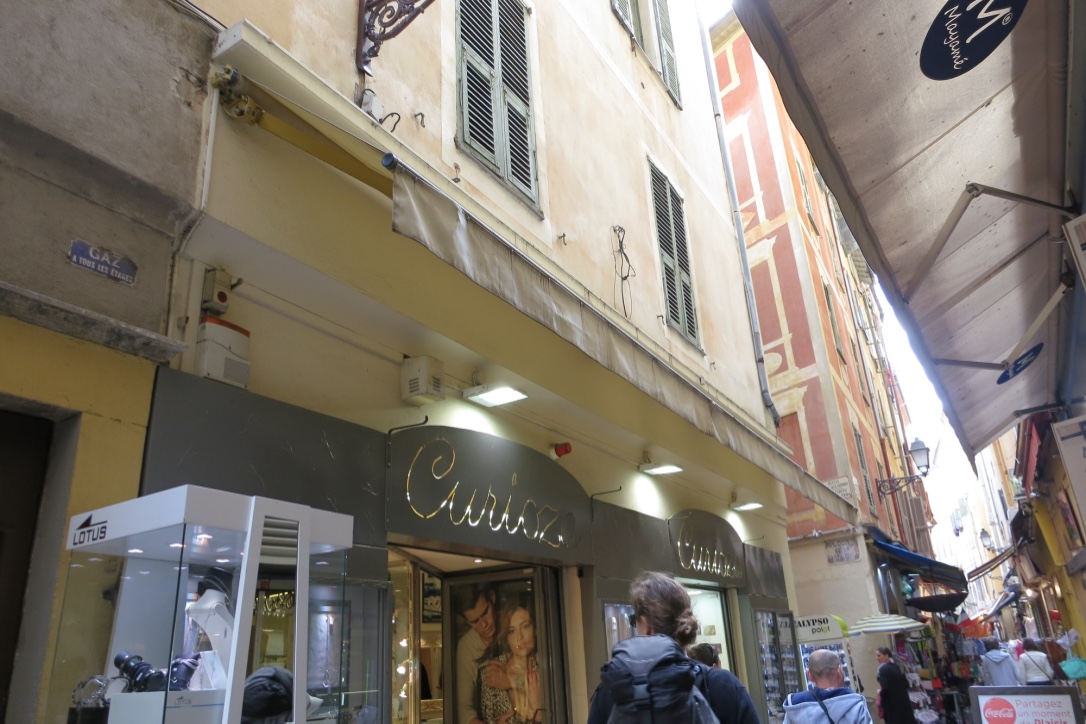 4FDBFEFC-F631-4754-80B1-7B38C4143315_1_105_c