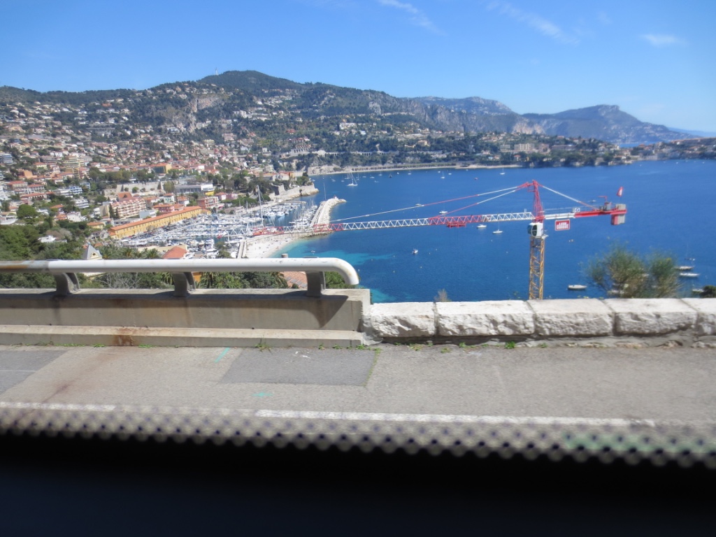 985D65BD-2850-442E-B085-9C79E2B1EC1D_1_105_c