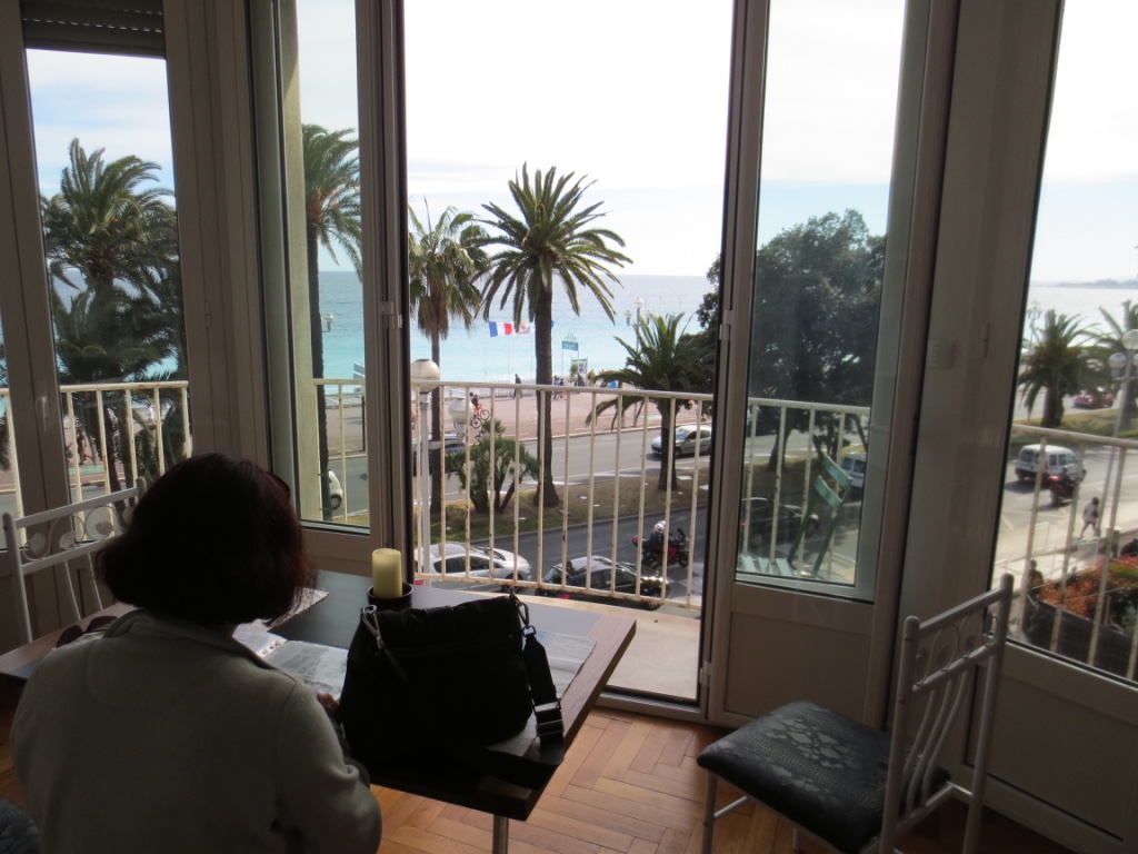 A8EA834C-A1D6-456E-B843-E17A9B2E11E3_1_105_c